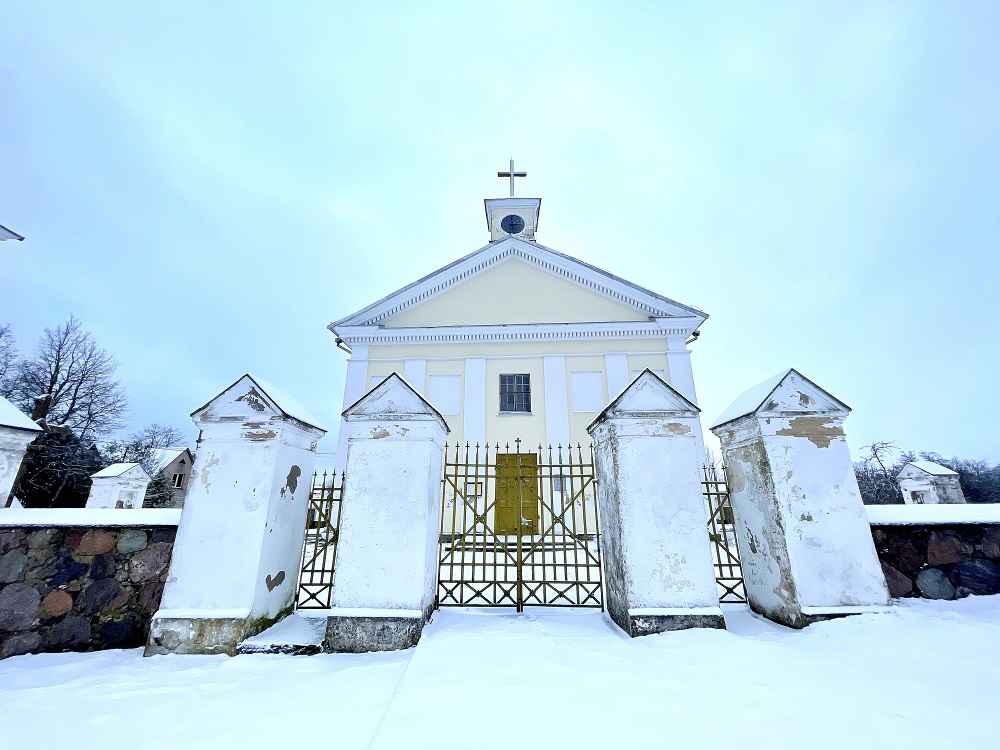 Aleksandravėlės Šv. Pranciškaus Serafiškojo bažnyčia-rokiskio-rajonas