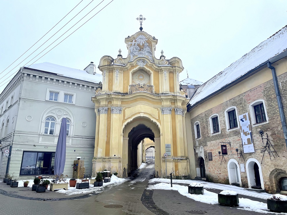 Bazilijonų vienuolyno vartai-Vilnius