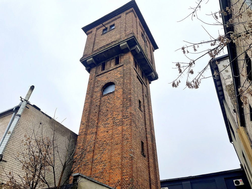 Vandens bokštas prie buvusio Dalgių fabriko