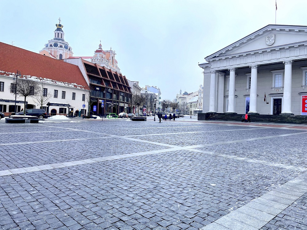 Vilniaus rotušės aikštė-Vilnius